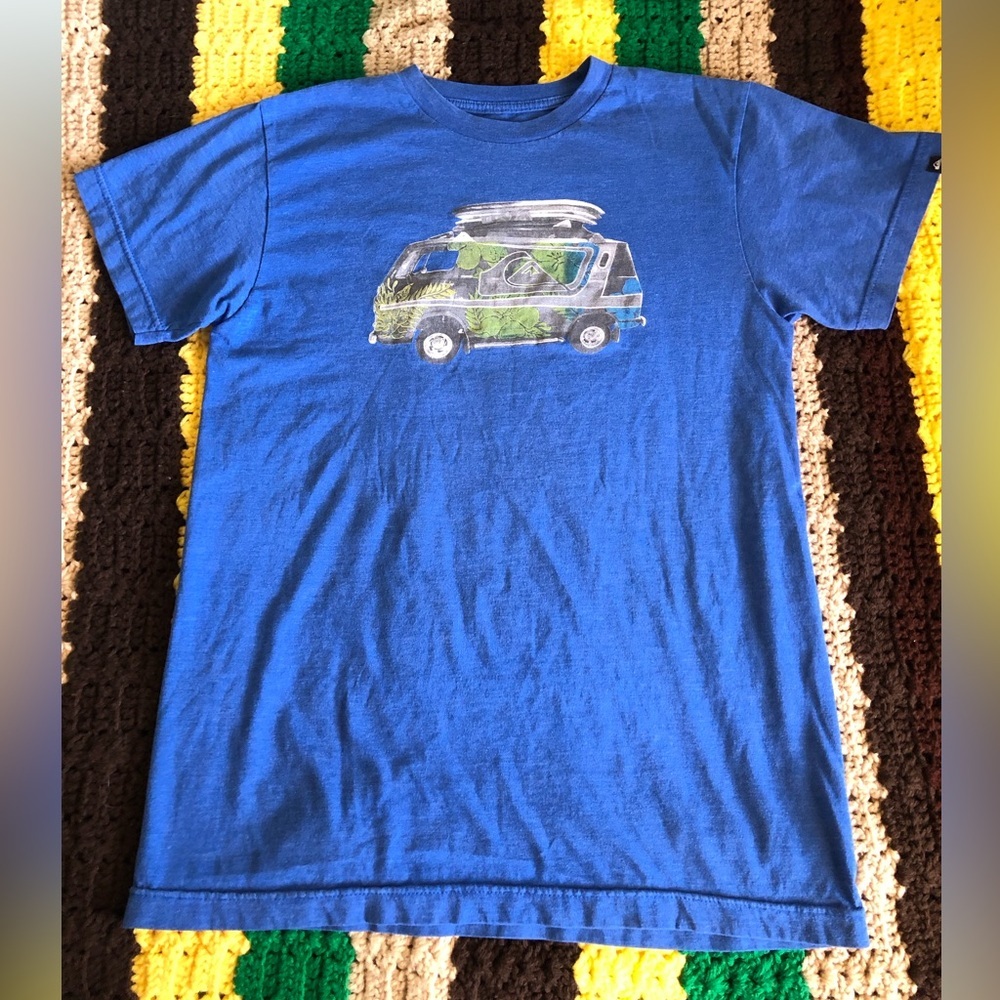 quicksilver blue short sleeve t-shirt youth XL